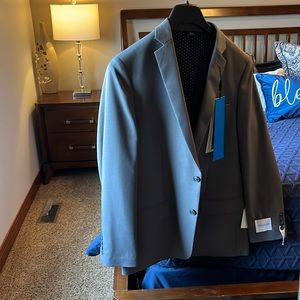 New with tags, never worn Hagar active series suit jacket